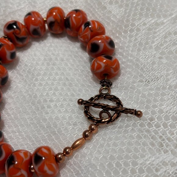 Handmade Orange Swirl Glass Bead Bracelet 8.5" Fits 7" Copper Toggle Clasp - Picture 9 of 12